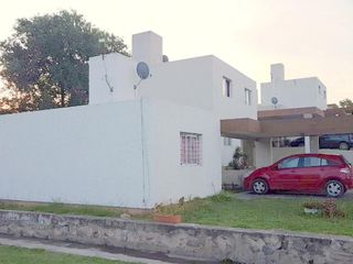 Foto 2 de CASA EN ALQUILER EN HOUSING LOS ALGARROBOS VILLA ALLENDE