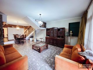 Foto 8 de Casa en venta - 3 Dormitorios 2 Baños 3 Cocheras - 459.98Mts2 - Berisso