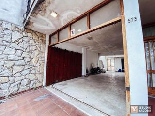 Foto 4 de Casa en venta - 3 Dormitorios 2 Baños 3 Cocheras - 459.98Mts2 - Berisso