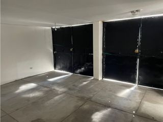 Foto 5 de Monteserrín, Casa Comercial en Renta, 170m2, 8 Ambientes