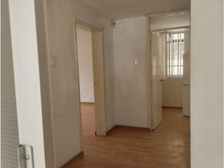 Foto 22 de Mariana de Jesús, Casa Comercial en Renta, 400m2, 11 Ambientes