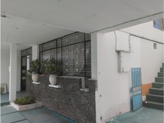 Foto 19 de Mariana de Jesús, Casa Comercial en Renta, 400m2, 11 Ambientes