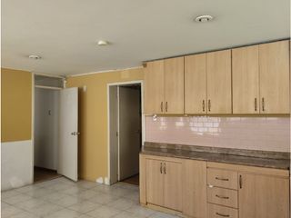 Foto 26 de Mariana de Jesús, Casa Comercial en Renta, 400m2, 11 Ambientes