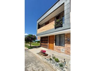 Foto 3 de en venta Casa la Ceja Antioquia 126 m2, unidad residencial
