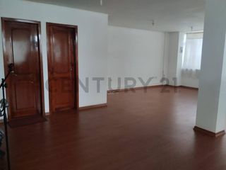Foto 4 de Venta de Edificio  La Magdalena Perfecta Ubicación Local Comercial y Casa Dúplex