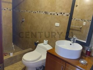 Foto 11 de Venta de Edificio  La Magdalena Perfecta Ubicación Local Comercial y Casa Dúplex