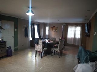 Foto 6 de Casa en venta - 2 Dormitorios 2 Baños - Cochera - 235Mts2 - Berazategui