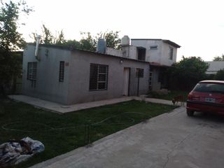 Foto 27 de Casa en venta - 2 Dormitorios 2 Baños - Cochera - 235Mts2 - Berazategui