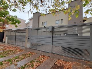 Foto 1 de VENDE DUPLEX EN CENTENARIO