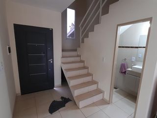 Foto 4 de VENDE DUPLEX EN CENTENARIO