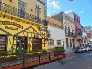 Foto 2 de Terreno con casa renovada - Bajó precio! - San Telmo