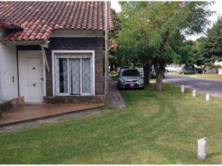 Foto 44 de Casa en venta - 3 Dormitorios 1 Baño - Cochera - 170Mts2 - Manuel B. Gonnet, La Plata