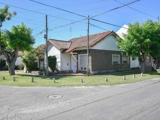 Foto 26 de Casa en venta - 3 Dormitorios 1 Baño - Cochera - 170Mts2 - Manuel B. Gonnet, La Plata