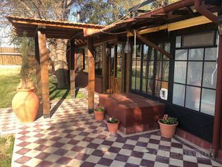 Foto 3 de Casa rural con alma de finca. a 4 km de la capital. Mendoza. Rivadavia. terreno 8000 m2