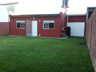 Foto 15 de Casa en venta - 2 dormitorios 1 baño 1 cochera - 300mts2 - Villa Elvira [FINANCIADA]