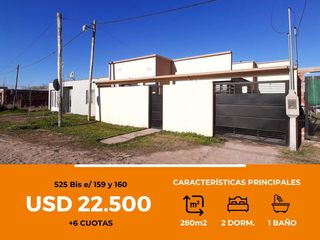 Foto 1 de Casa en venta - 3 dormitorios 2 baños - 280mts2 - Manuel B. Gonnet [FINANCIADA]