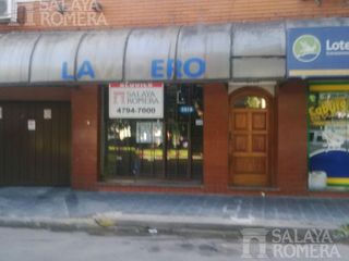 Foto 1 de Oficina -  - frente a la estacion de Olivos -  53 mts