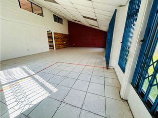Foto 10 de La Armenia , Galpón en Renta, 350m2, 3 Ambientes