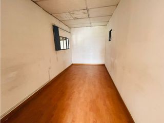 Foto 15 de La Armenia , Galpón en Renta, 350m2, 3 Ambientes