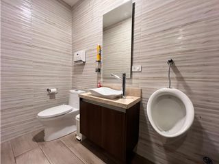 Foto 10 de Bellavista, Local Comercial en Renta, 244.84m2,  9 Ambientes
