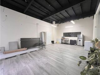 Foto 2 de Bellavista, Local Comercial en Renta, 244.84m2,  9 Ambientes