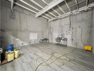 Foto 12 de Bellavista, Local Comercial en Renta, 244.84m2,  9 Ambientes