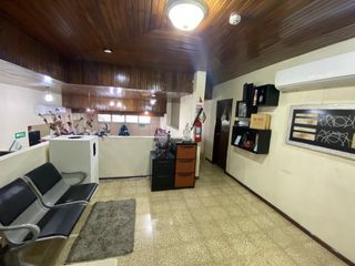 Foto 4 de ALQUILER CASA  PARA OFICINAS O CONSULTORIOS - KENNEDY NUEVA (AB)