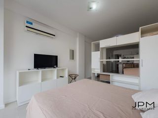 Foto 2 de VENTA de 1 ambiente a metros de Av. Libertador con amplio balcón!