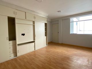 Foto 8 de SE VENDE IMPONENTE CASA EN NUEVO CHIMBOTE  300m2