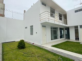 Foto 13 de SE VENDE IMPONENTE CASA EN NUEVO CHIMBOTE  300m2