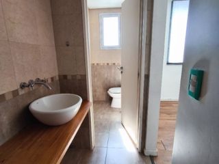 Foto 3 de Oficina en Alquiler en Villa Primera