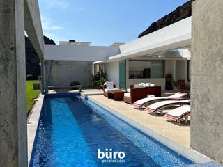 Foto 6 de ESPECTACULAR CASA DE PLAYA EN CERRO COLORADO KM 128 EN PRIMERA FILA EN VENTA