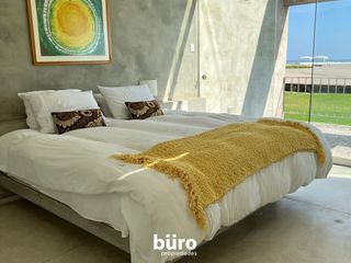 Foto 11 de ESPECTACULAR CASA DE PLAYA EN CERRO COLORADO KM 128 EN PRIMERA FILA EN VENTA