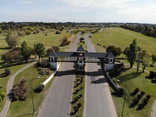 Foto 6 de Hermoso lote en Santa Elisa - Pilar del Este