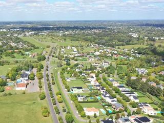 Foto 8 de Hermoso lote en Santa Elisa - Pilar del Este