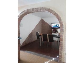 Foto 1 de RESIDENCIAL OESTE, casa esquina de tres dormitorios, OPORTUNIDAD