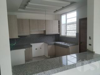 Foto 5 de CASA EN VENTA EN SUR DE MANTA