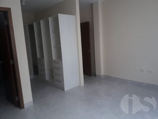 Foto 6 de CASA EN VENTA EN SUR DE MANTA