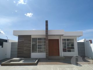 Foto 9 de CASA EN VENTA EN SUR DE MANTA