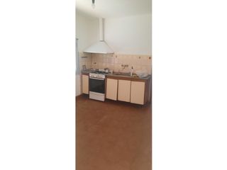 Foto 3 de LAPRIDA 1800, casa  2 dormitorios, patio con asador OPORTUNIDAD