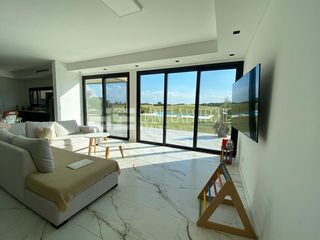 Foto 6 de Casa en El Canton Barrio Golf