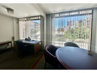 Foto 8 de VENTA OFICINA 26m2 UNICENTRO