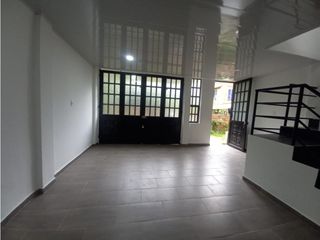 Foto 6 de VENDO CASA URBANA EN LA VEGA