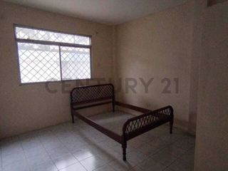 Foto 3 de Venta Casa de Dos Pisos con Garaje en Mapasingue Oeste Hen. Ch.