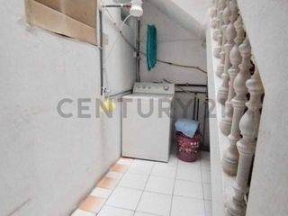 Foto 7 de Venta Casa de Dos Pisos con Garaje en Mapasingue Oeste Hen. Ch.