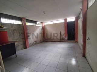 Foto 5 de Venta Casa de Dos Pisos con Garaje en Mapasingue Oeste Hen. Ch.