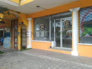 Foto 7 de LOCALES COMERCIALES SANGOLQUI E35 REDONDEL DEL COLIBRI en dirección al sur.