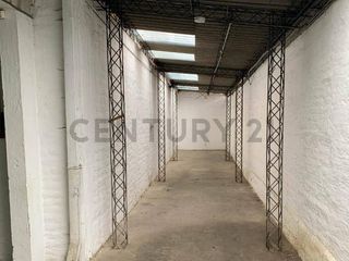 Foto 4 de Renta de Galpón con oficinas