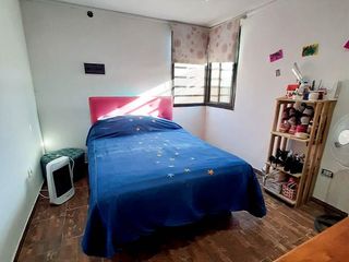 Foto 23 de Casa en venta - 3 dormitorios 2 baños - 280mts2 - Manuel B. Gonnet [FINANCIADA]