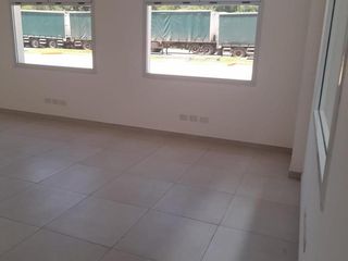 Foto 4 de Depósito - Pilar